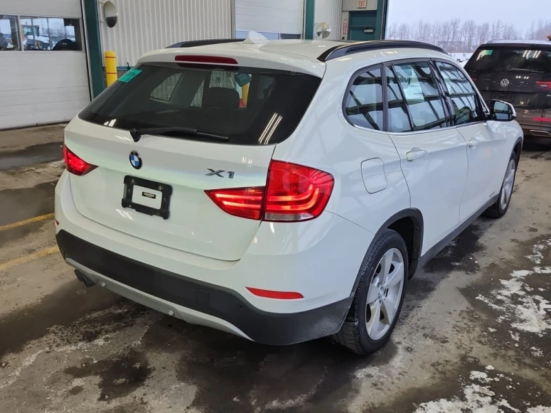 BMW X1 * XDRIVE28I * CARFAX * БЕЗ ПЪРВОНАЧАЛНА ВНОСКА, снимка 3 - Автомобили и джипове - 52973211