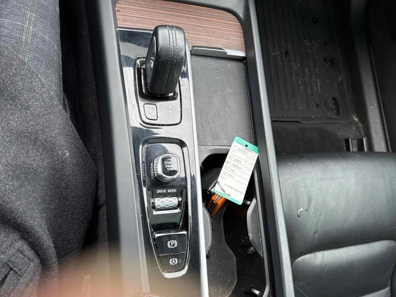 Volvo XC60 * Inscription Expression * CARFAX * ЦЕНА ДО БГ, снимка 12 - Автомобили и джипове - 53326343