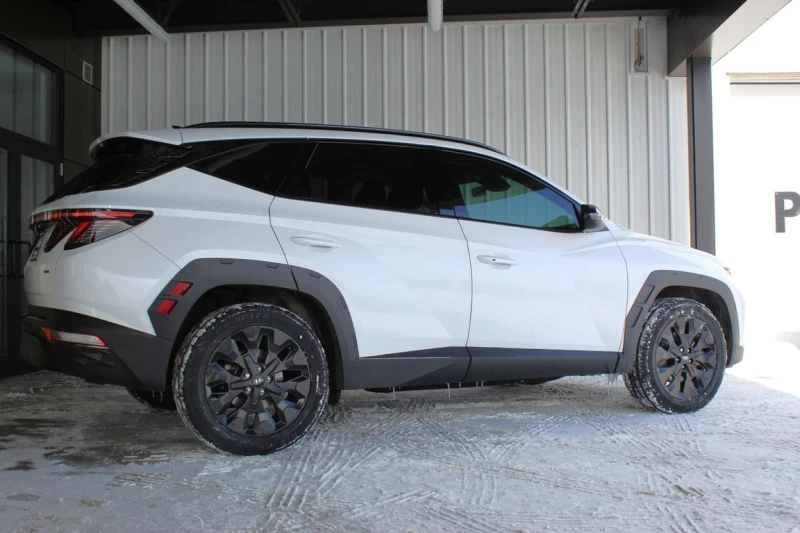 Hyundai Tucson Urban Edition AWD 1-Owner, снимка 2 - Автомобили и джипове - 53340929