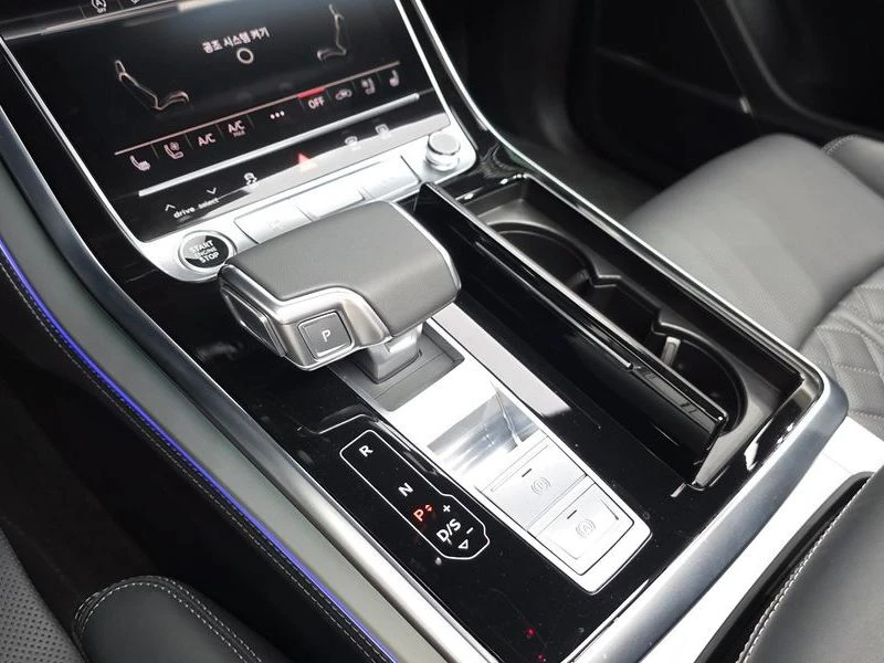 Audi Q8 3.0 Automatic, снимка 9 - Автомобили и джипове - 55800511