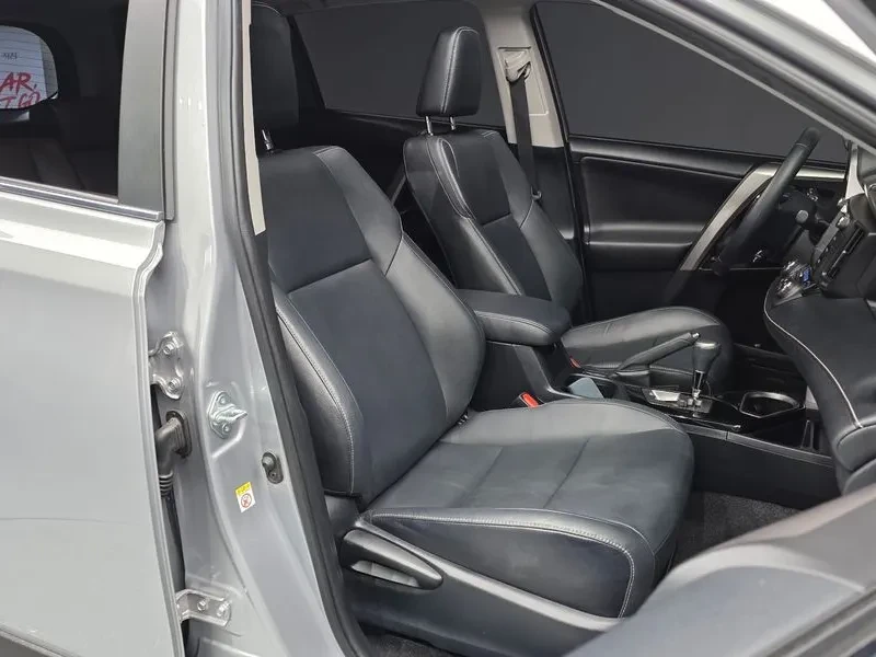 Toyota Rav4 2.5 2Wd 4Th Generation, снимка 12 - Автомобили и джипове - 56354503