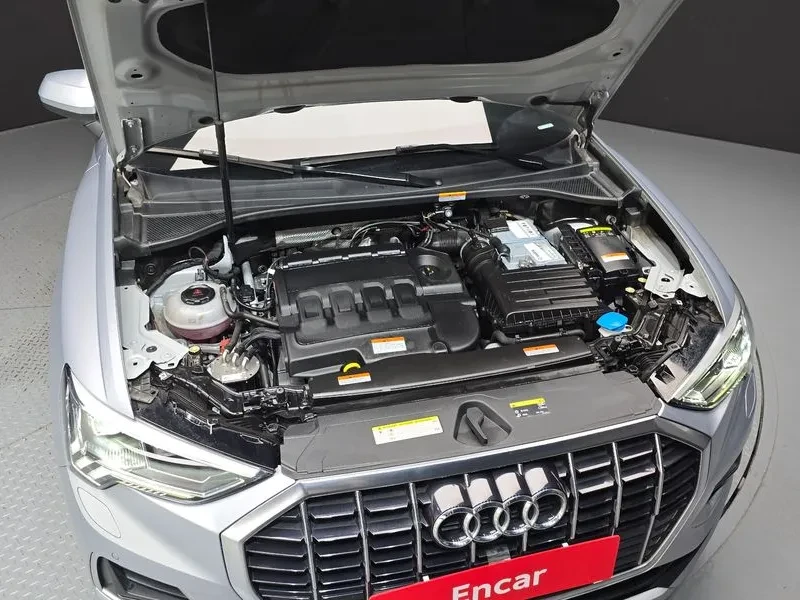 Audi Q3 35 Tdi Premium, снимка 6 - Автомобили и джипове - 56515632