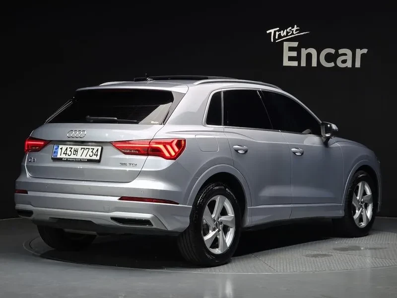 Audi Q3 35 Tdi Premium, снимка 2 - Автомобили и джипове - 56515632