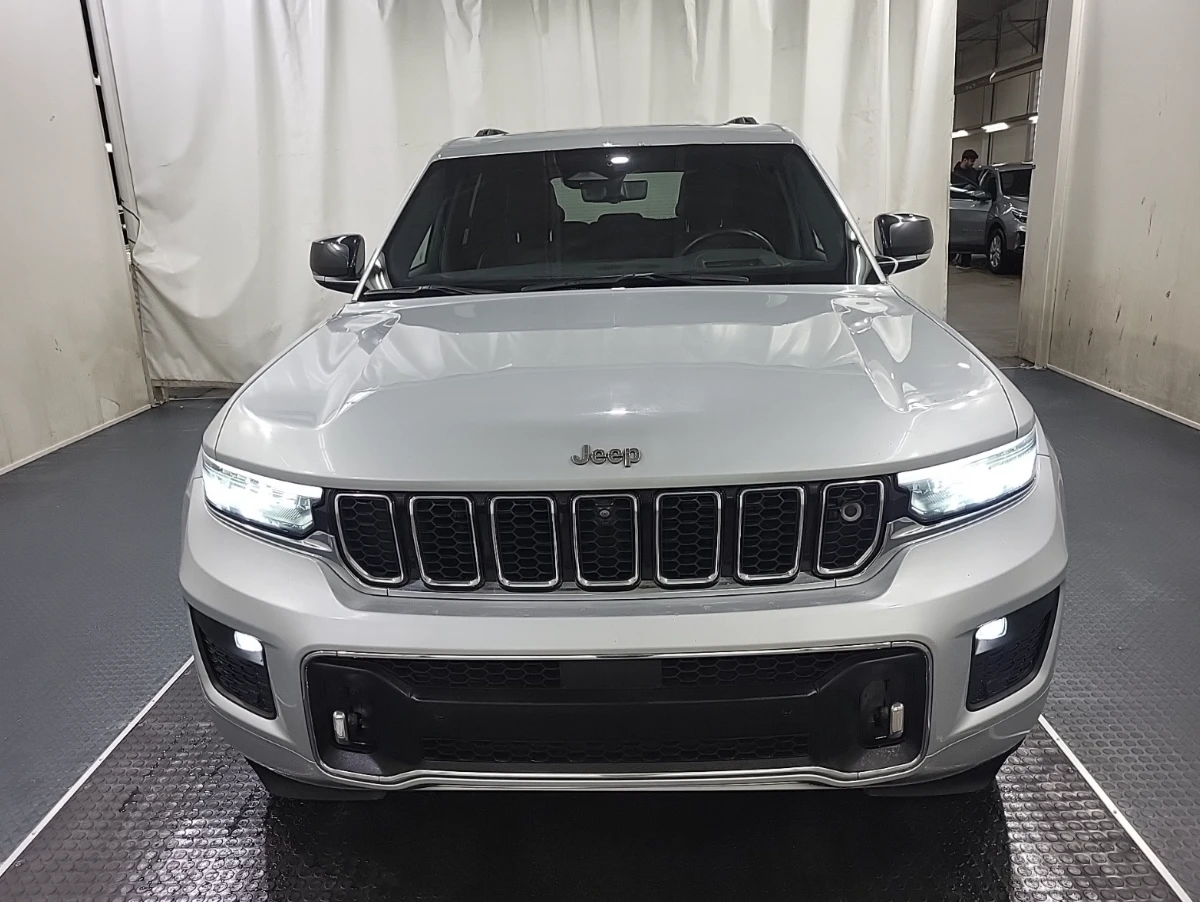 Jeep Grand cherokee 2022 Jeep Grand Cherokee OVERLAND - изображение 2