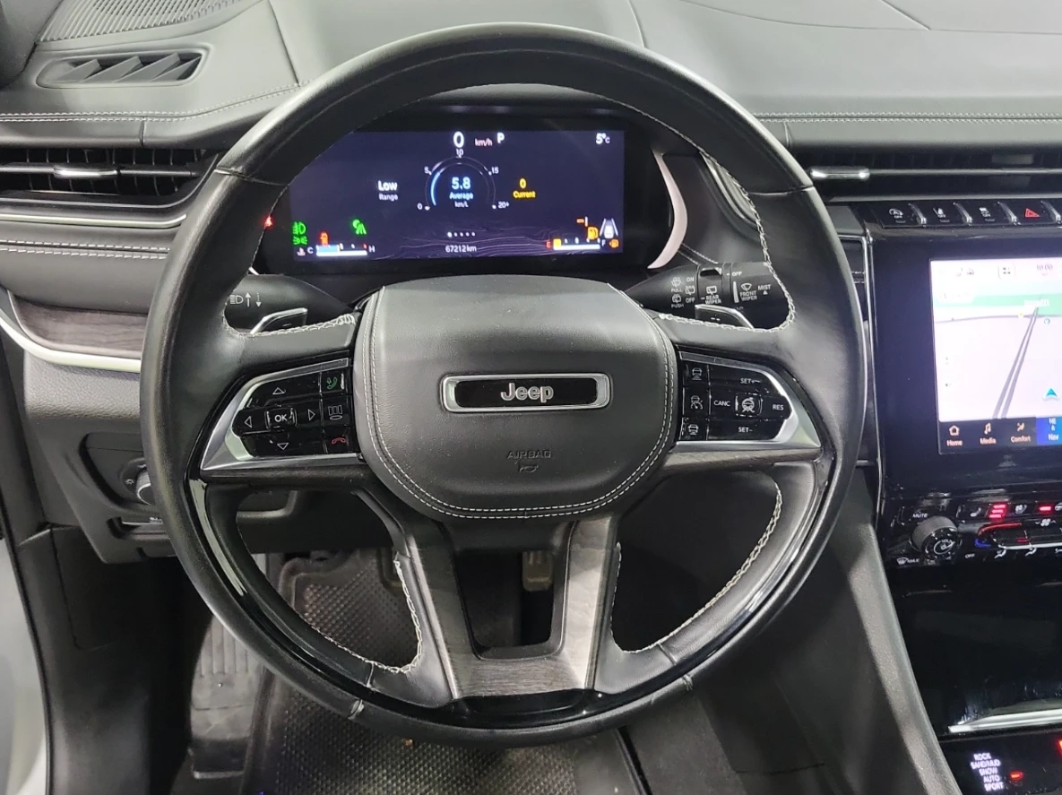 Jeep Grand cherokee 2022 Jeep Grand Cherokee OVERLAND - изображение 9