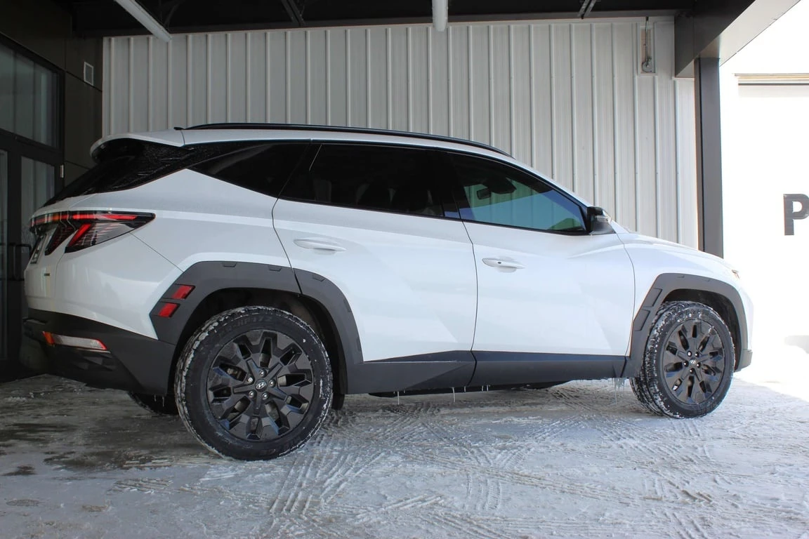 Hyundai Tucson Urban Edition AWD 1-Owner - изображение 2