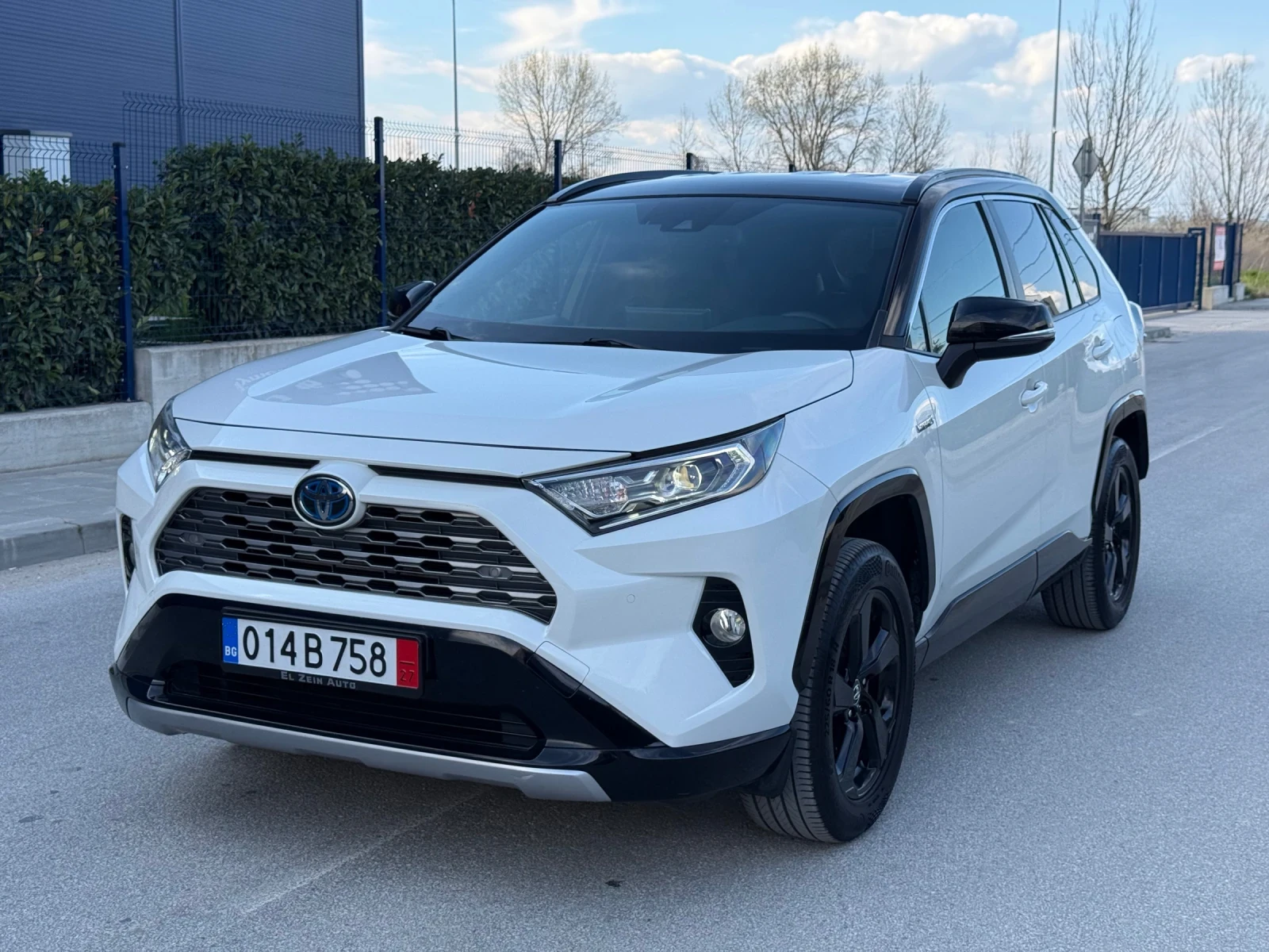 Toyota Rav4 2.5 218к.с. HYBRID* LED* STYLE* ГАРАНЦИЯ* ИСТОРИЯ | Auto.bg — изображение 1