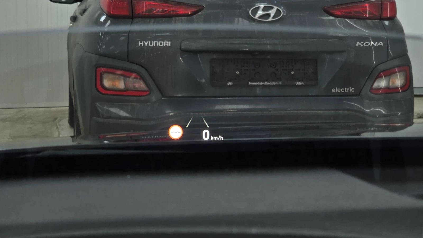 Hyundai Kona 64KWh/Premium/Blue Link, снимка 15 - Автомобили и джипове - 54230918