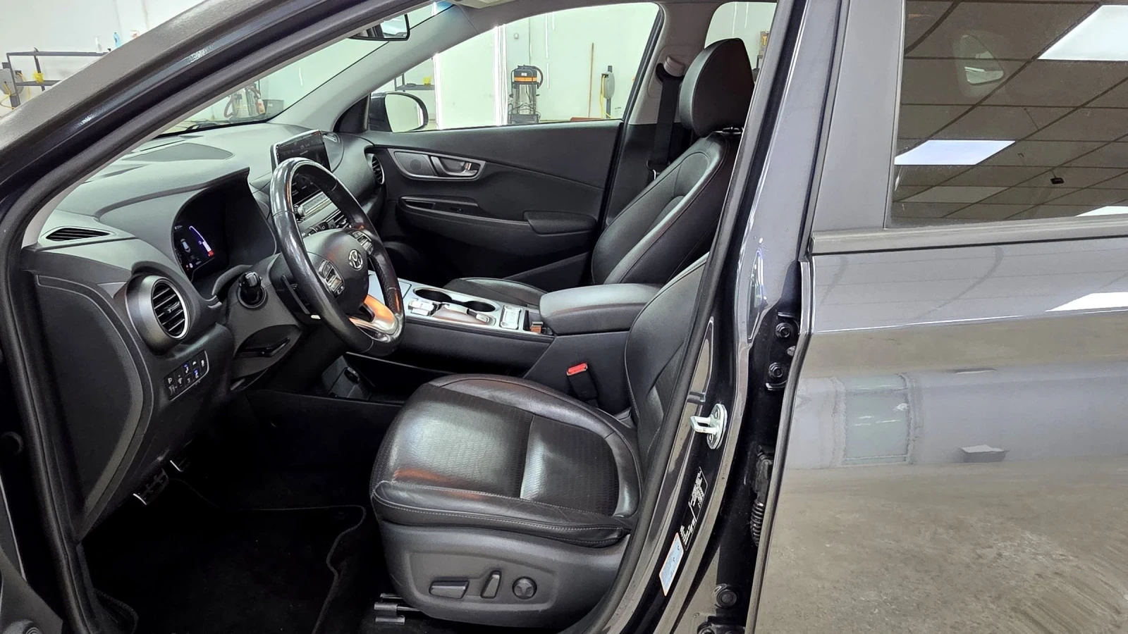 Hyundai Kona 64KWh/Premium/Blue Link, снимка 7 - Автомобили и джипове - 54230918