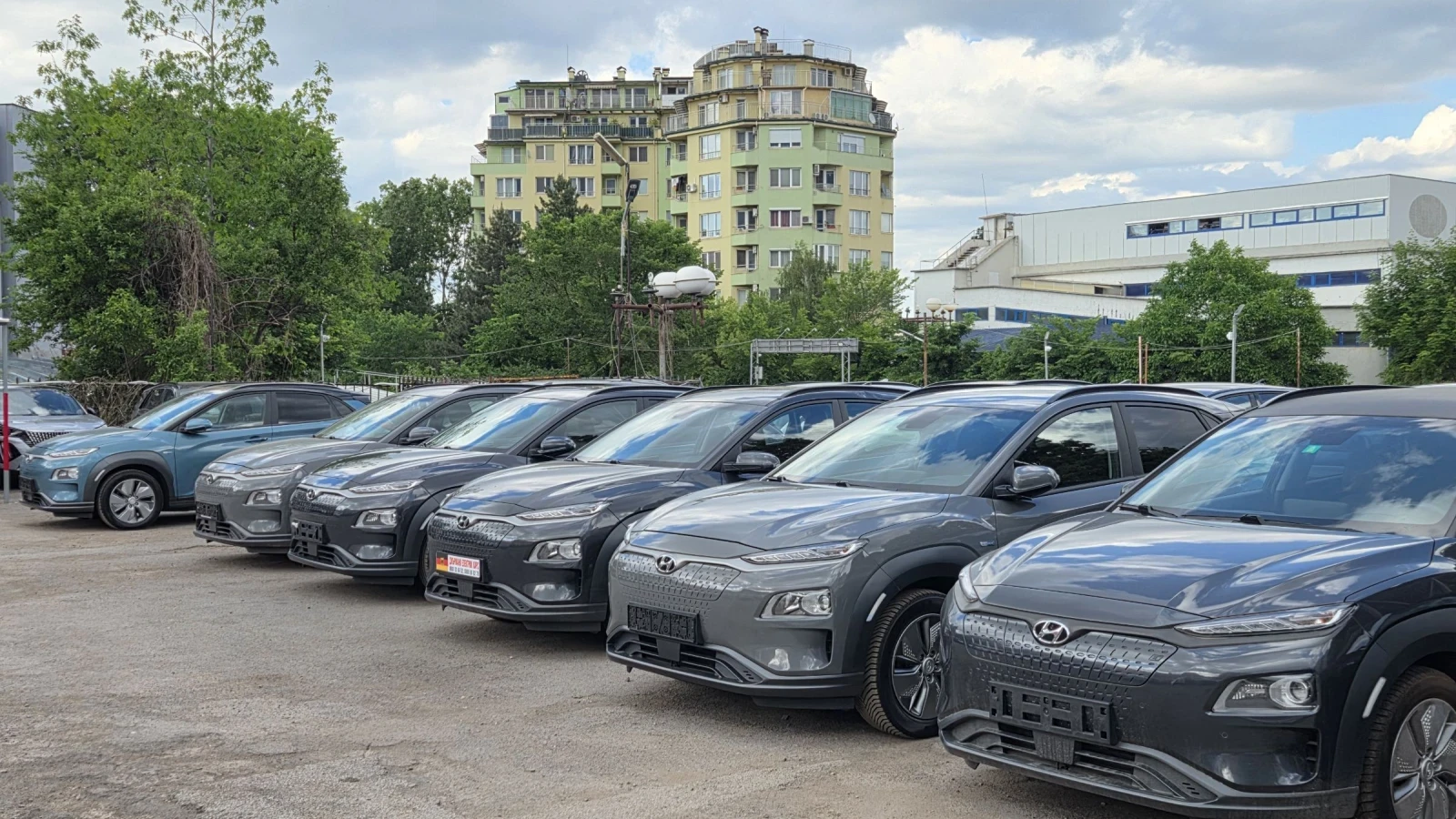 Hyundai Kona 64KWh/Premium/Blue Link, снимка 16 - Автомобили и джипове - 54230918