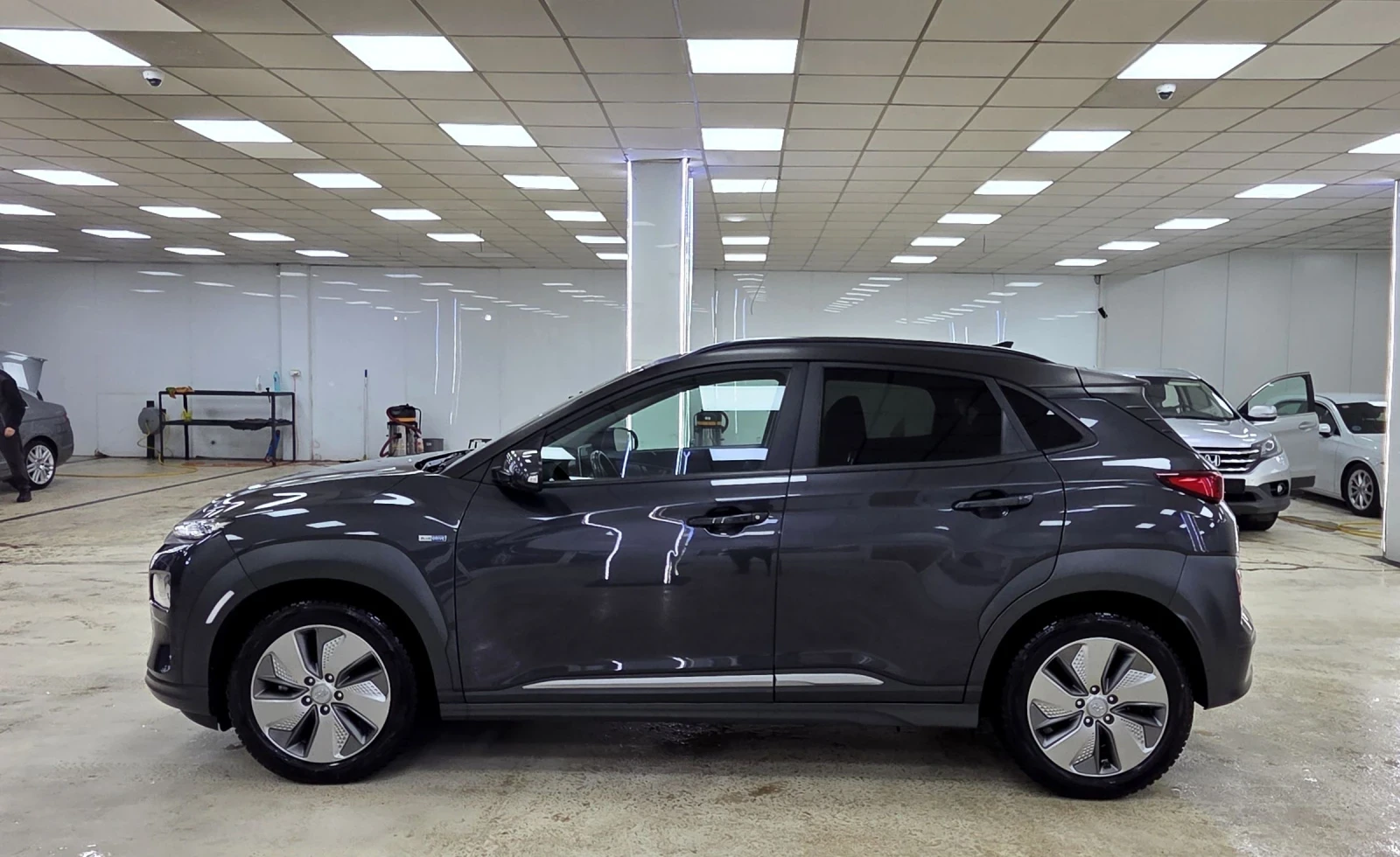 Hyundai Kona 64KWh/Premium/Blue Link, снимка 2 - Автомобили и джипове - 54230918