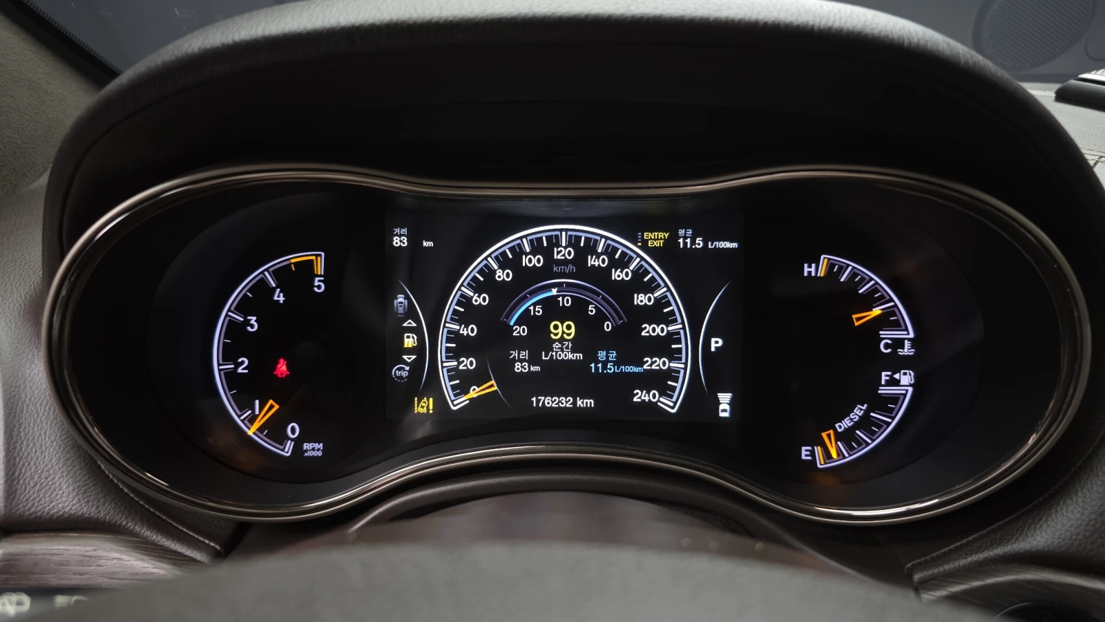 Jeep Cherokee 3.0* BLIND SPOT* ЕЛ. БАГАЖНИК* ЛЮК* КРАЙНА ЦЕНА, снимка 8 - Автомобили и джипове - 55594817
