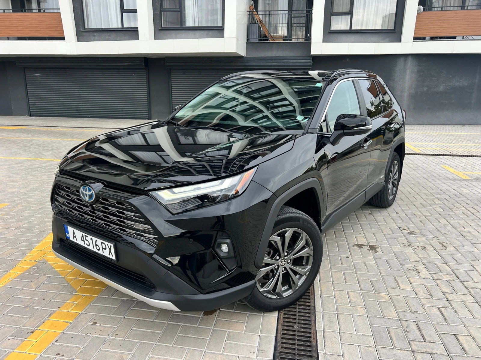 Toyota Rav4 2.5 Хибрид* ОБДУХВАНЕ* 360 КАМ* ФУЛЛ ЕКСТРИ