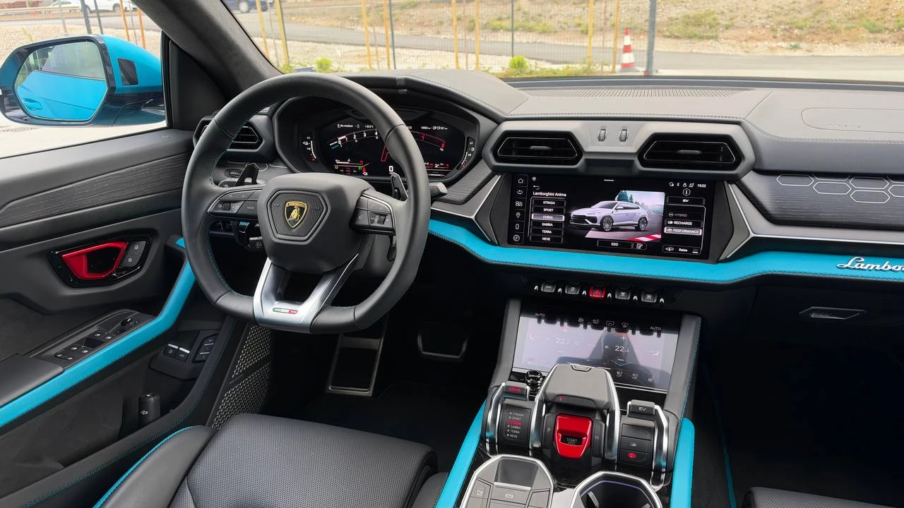 Lamborghini Urus SE = MGT Select 2 = Carbon Ceramic Brakes, снимка 14 - Автомобили и джипове - 56599247