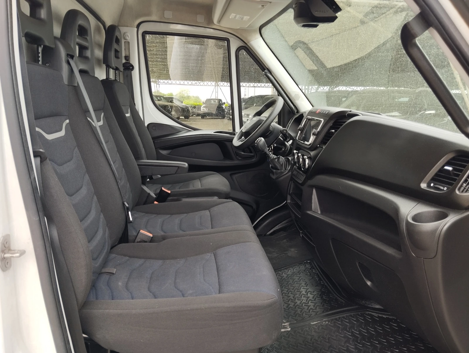 Iveco Daily 3.0 160кс. 4.2метра Щора Борд  Дистрониг Navi - изображение 6