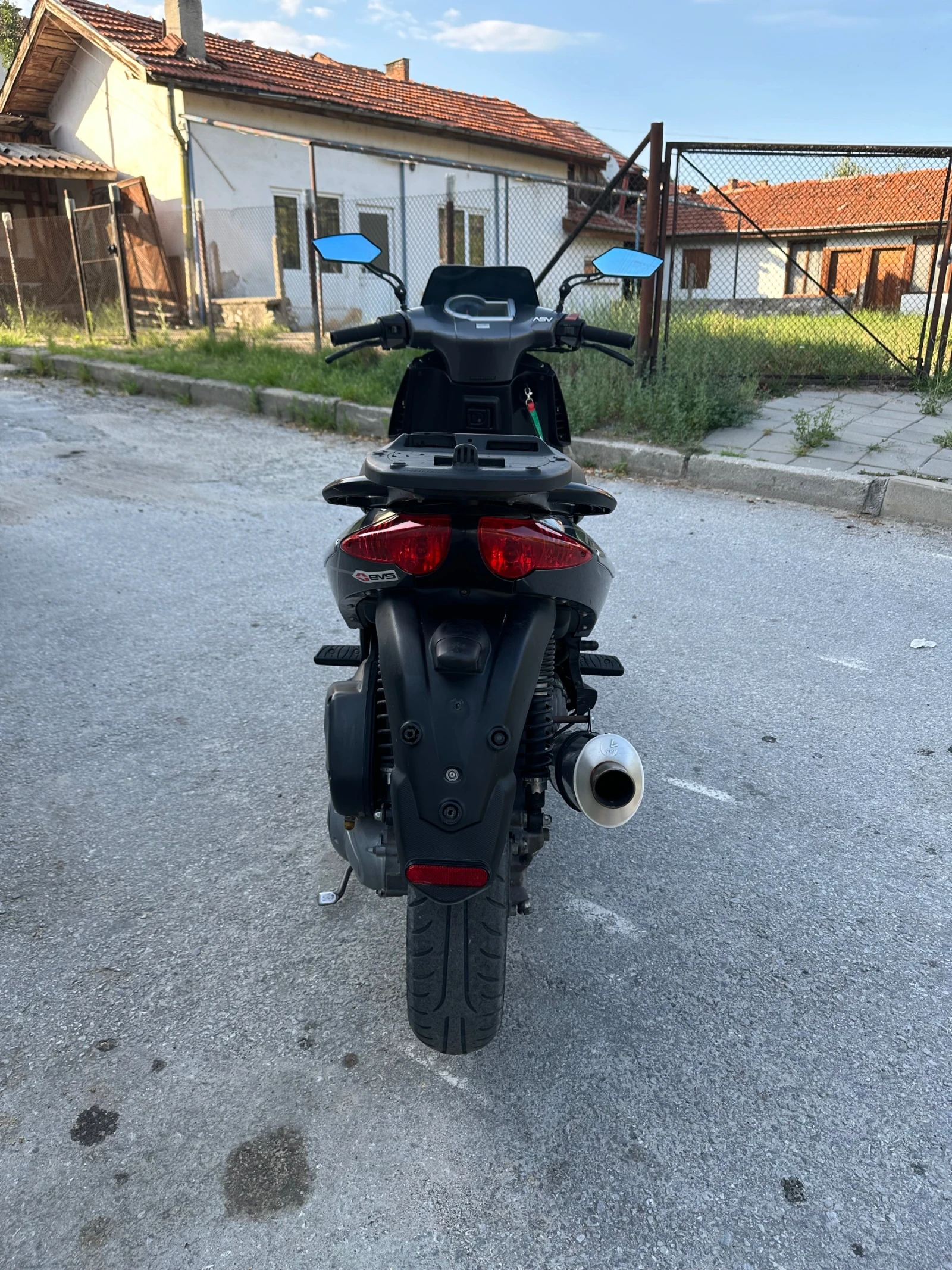 Aprilia 250  - изображение 7