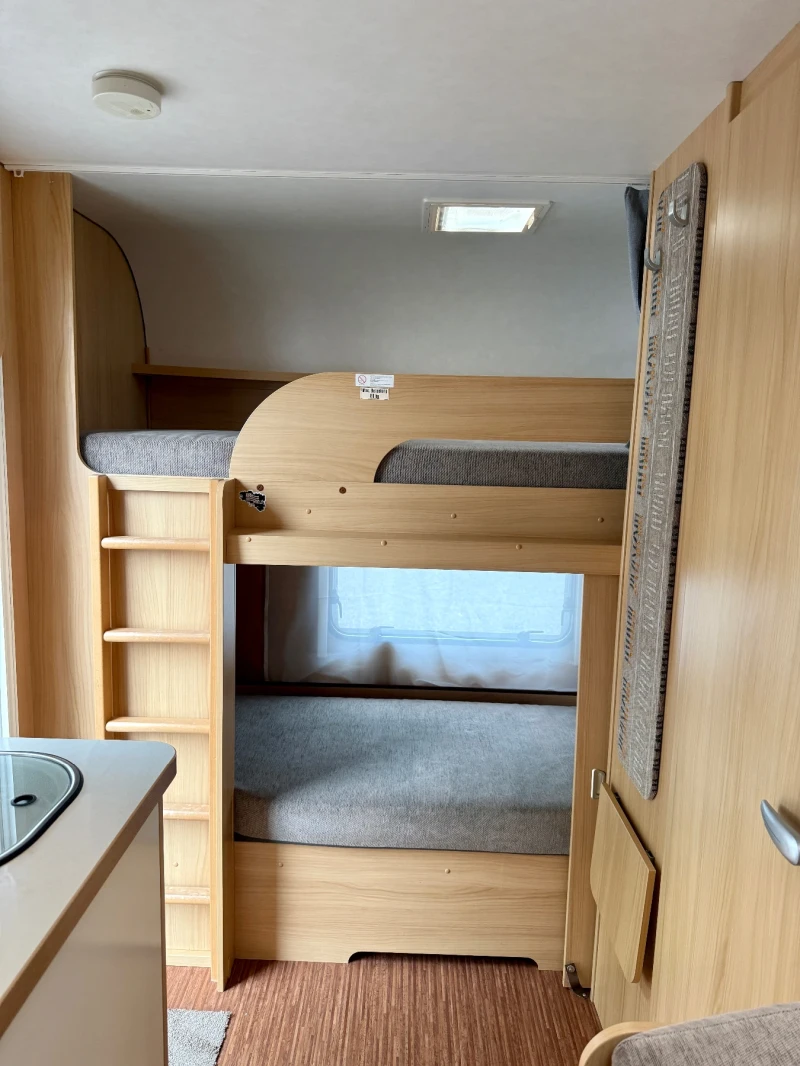 Каравана LMC Cello 510, снимка 6 - Каравани и кемпери - 51977766