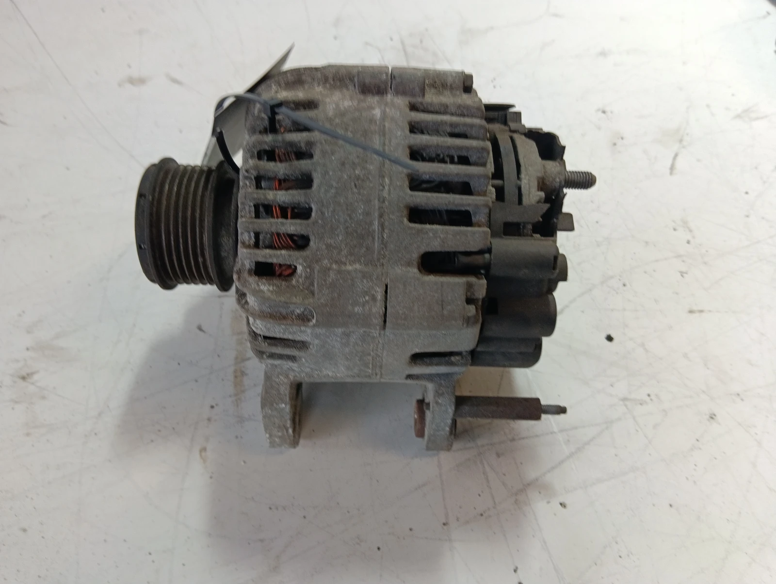 алтернатор 1.6TDI Skoda Rapid