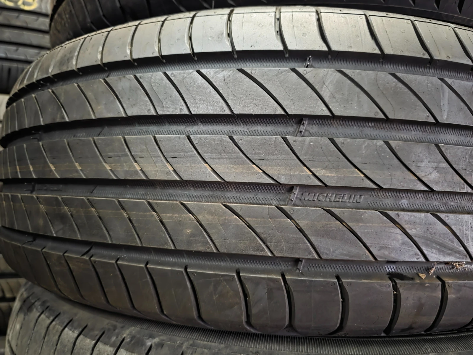 Гуми Летни 205/60R16, снимка 3 - Гуми и джанти - 54086338