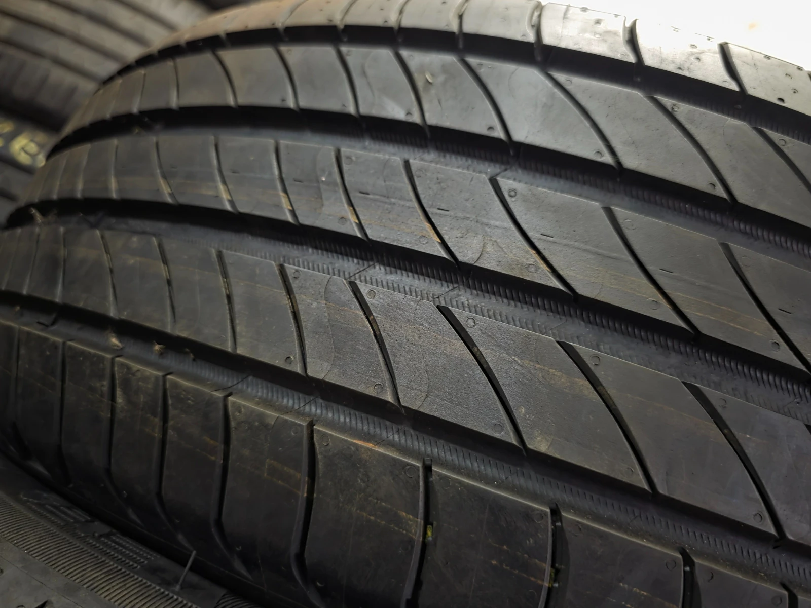 Гуми Летни 205/60R16