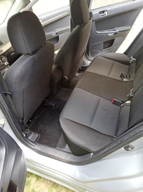 Mitsubishi Lancer Спортбек, снимка 12