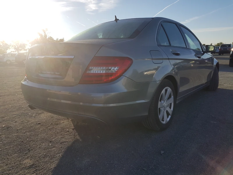 Mercedes-Benz C 220 2, 2CDI136ksLEDFACENAVIAVTOMATIKEU5, снимка 6 - Автомобили и джипове - 37726301