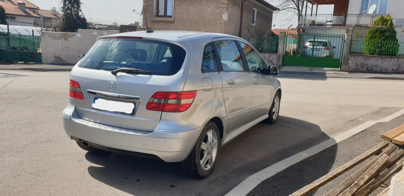 Mercedes-Benz B 180 CDI, снимка 6 - Автомобили и джипове - 47895717