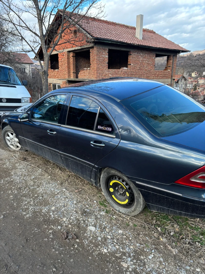 Mercedes-Benz C 220 2.2 cdi 143 цялата кола се продава, снимка 4 - Автомобили и джипове - 48632070