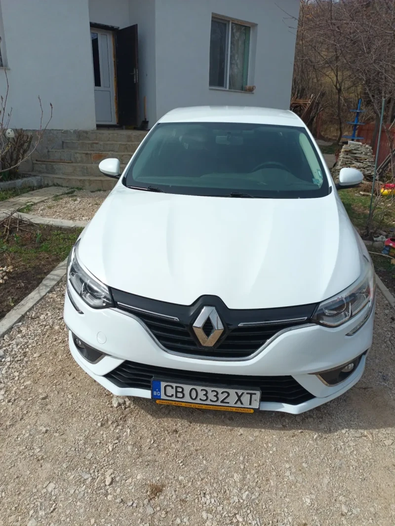 Renault Megane 1.3 TCe, снимка 2 - Автомобили и джипове - 49450596