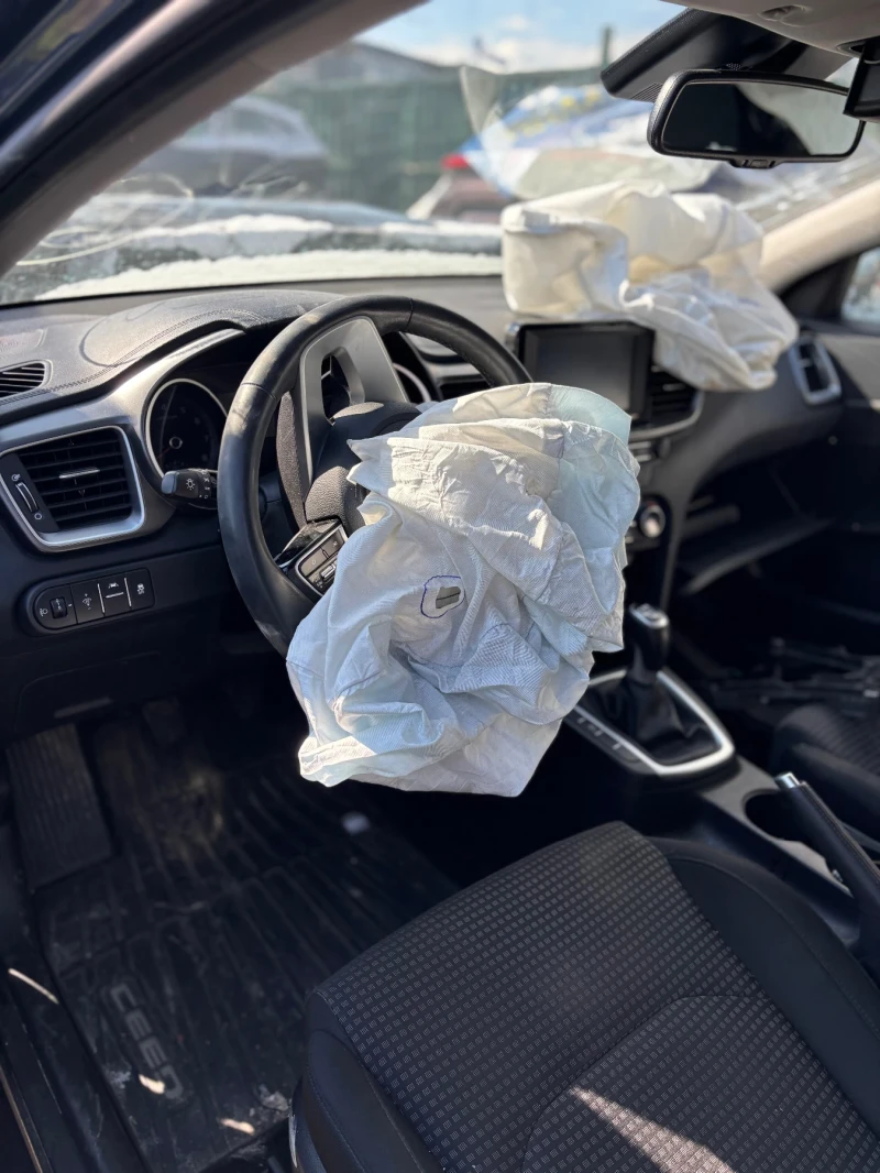 Kia Ceed 1.4 T-GDI на части, снимка 4 - Автомобили и джипове - 49792220