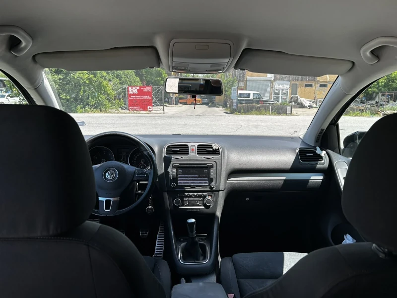 VW Golf 1.4 TSI, снимка 10 - Автомобили и джипове - 52391614