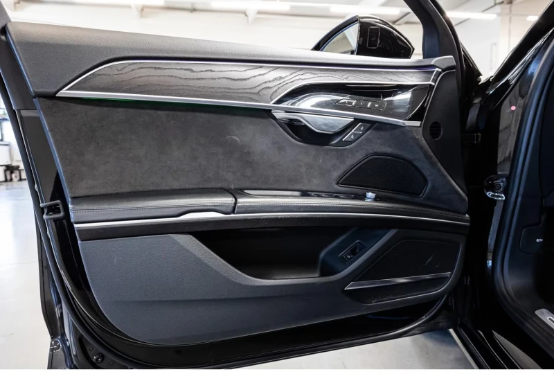 Audi A8 50TDI/QUATTRO/286HP/MTRX/ACC/PANO/360/104g, снимка 9 - Автомобили и джипове - 51328083