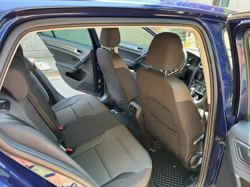 VW Golf, снимка 8 - Автомобили и джипове - 51969031