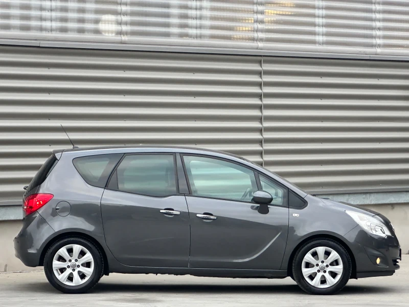Opel Meriva 1.4i ECO TEC 100 HP БЕНЗИН ГАЗ 2011 Г. РЕГИСТРИРАН, снимка 8 - Автомобили и джипове - 52512641