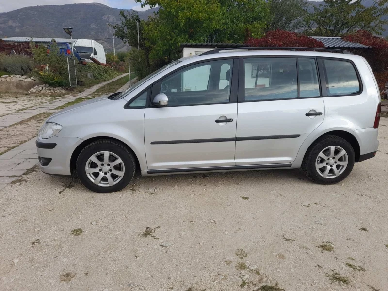 VW Touran 1.9 TDI 105к.с. 6 скорости, снимка 6 - Автомобили и джипове - 52071773