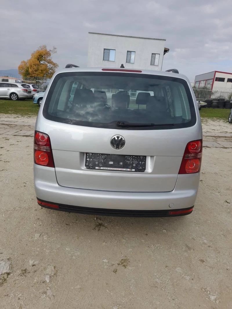 VW Touran 1.9 TDI 105к.с. 6 скорости, снимка 8 - Автомобили и джипове - 52071773