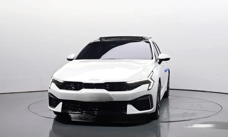 Kia K5 2.0 Noblesse * НАЙ-ДОБРА ЦЕНА В БЪЛГАРИЯ* , снимка 3 - Автомобили и джипове - 52357298