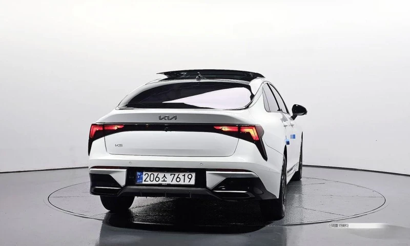 Kia K5 2.0 Noblesse * НАЙ-ДОБРА ЦЕНА В БЪЛГАРИЯ* , снимка 4 - Автомобили и джипове - 52357298