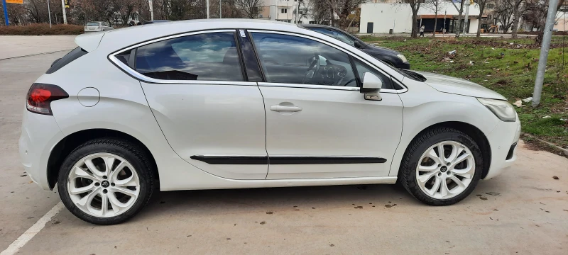 Citroen DS4 1.6 THP 200 к.с., снимка 4 - Автомобили и джипове - 52725683