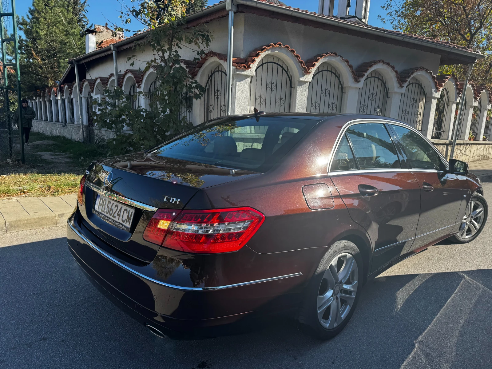 Mercedes-Benz E 350 стреч лимозина - изображение 7