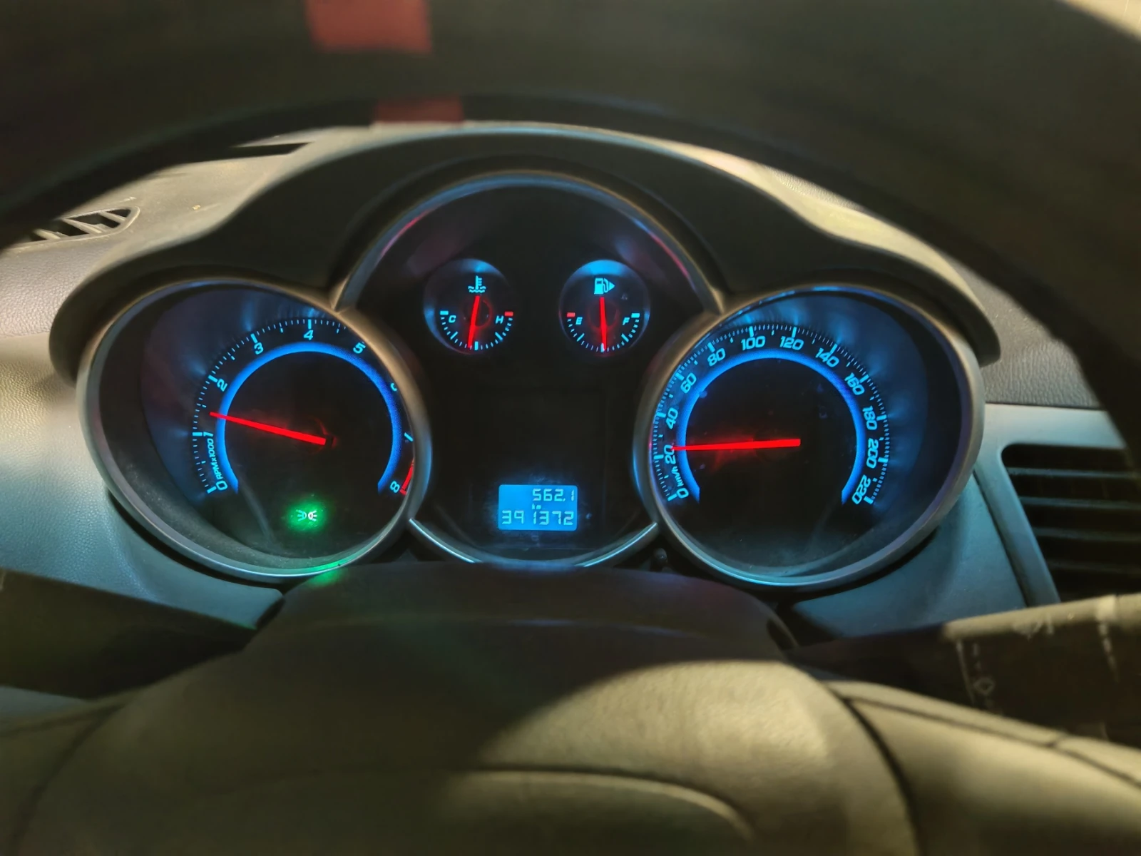 Chevrolet Cruze 1.6 ГАЗ - изображение 10