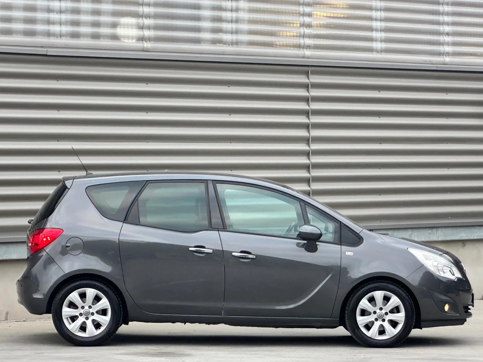 Opel Meriva 1.4i ECO TEC 100 HP БЕНЗИН ГАЗ 2011 Г. РЕГИСТРИРАН - изображение 8