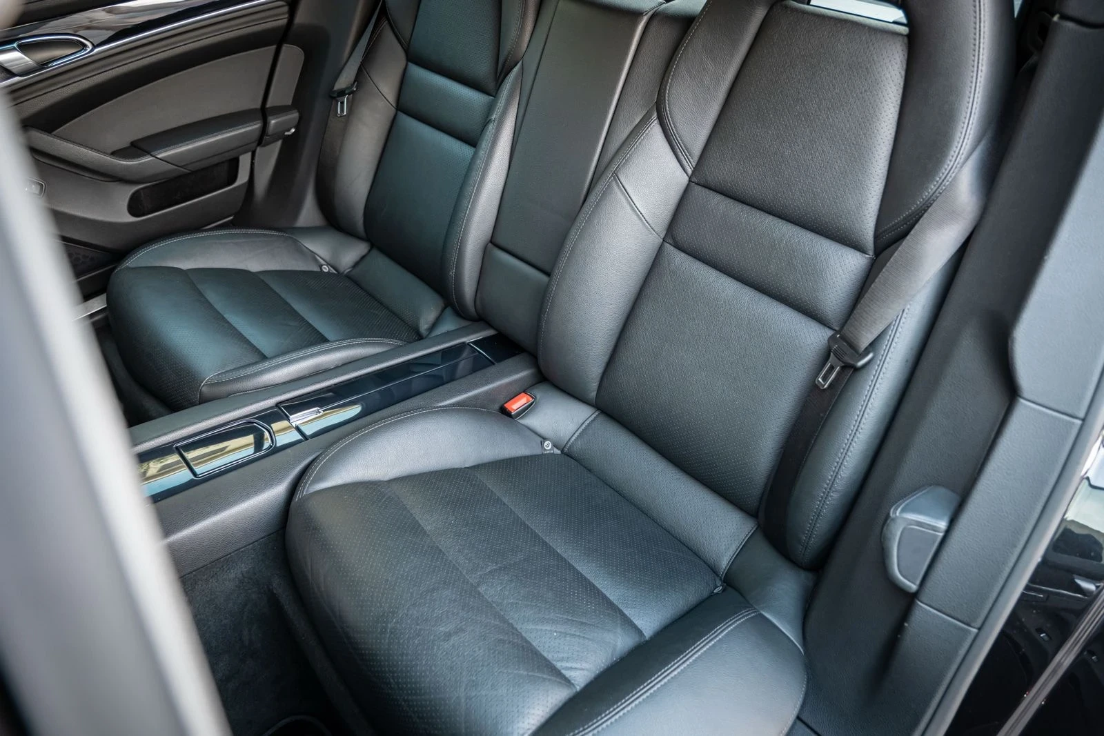 Porsche Panamera Facelift - Soft close - 360  | Mobile.bg   14