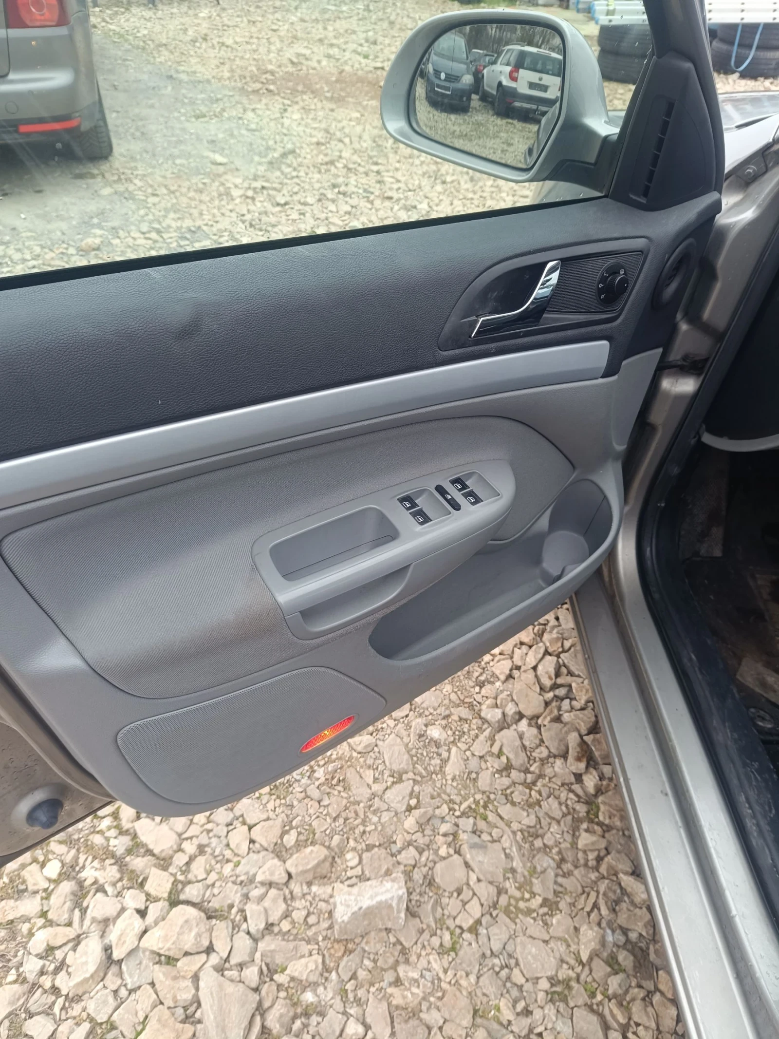 Skoda Octavia 2.0 TDI, Евро 5, 140 кс., снимка 11 - Автомобили и джипове - 53952245