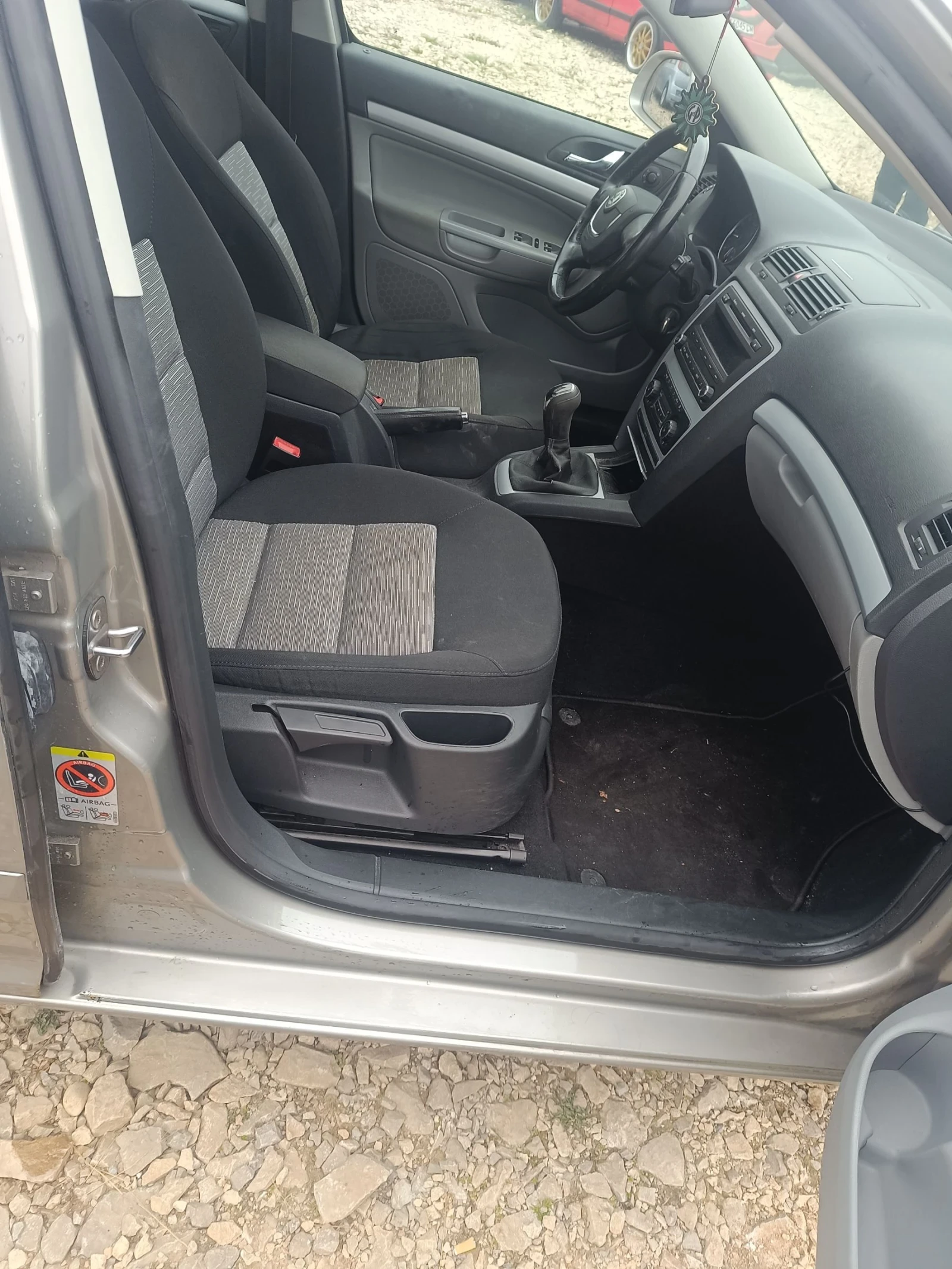 Skoda Octavia 2.0 TDI, Евро 5, 140 кс., снимка 9 - Автомобили и джипове - 53952245