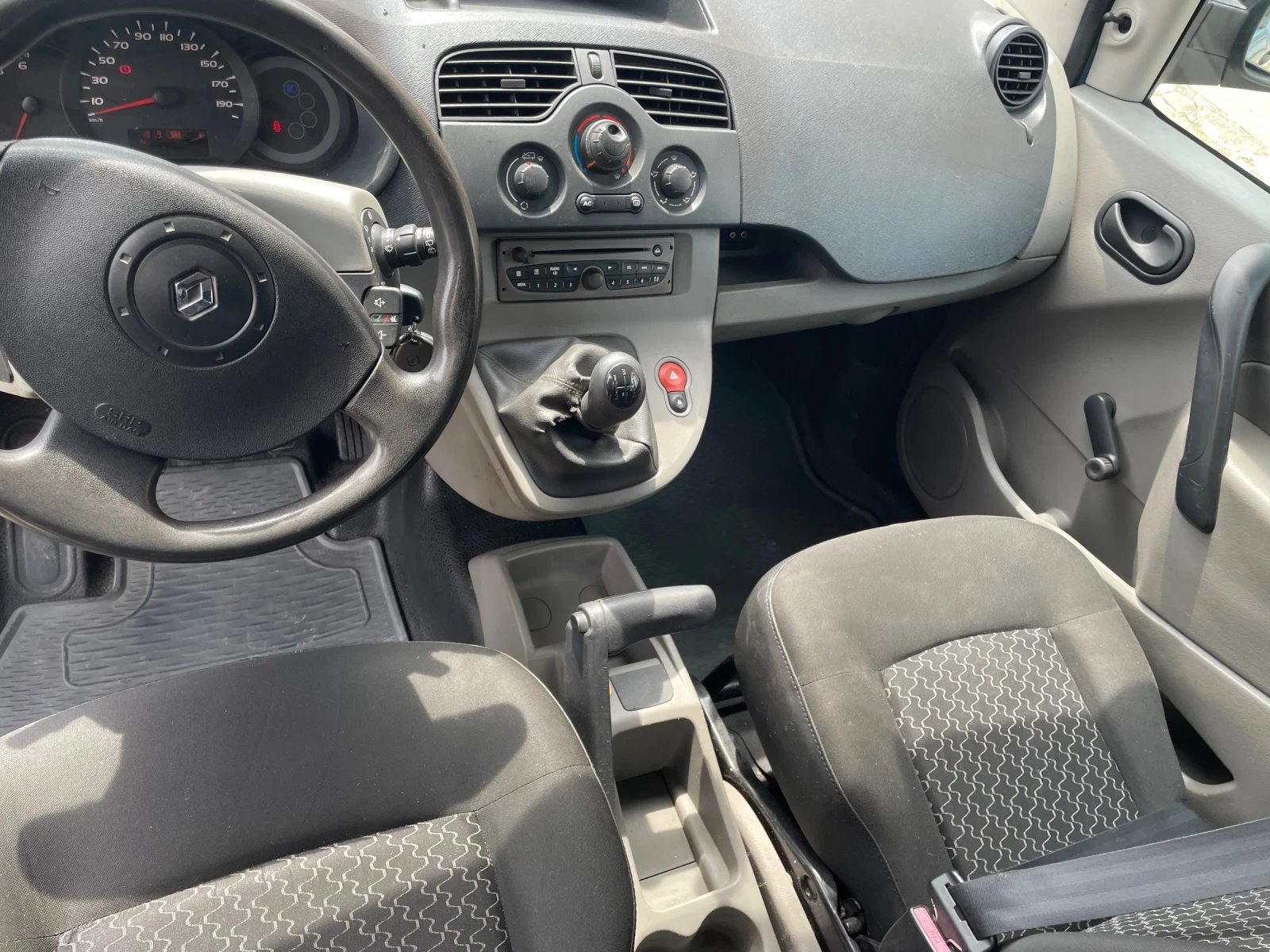 Renault Kangoo 1.5 DCI ТОВАРЕН КЛИМАТИК ТЕГЛИЧ, снимка 11 - Автомобили и джипове - 54179906