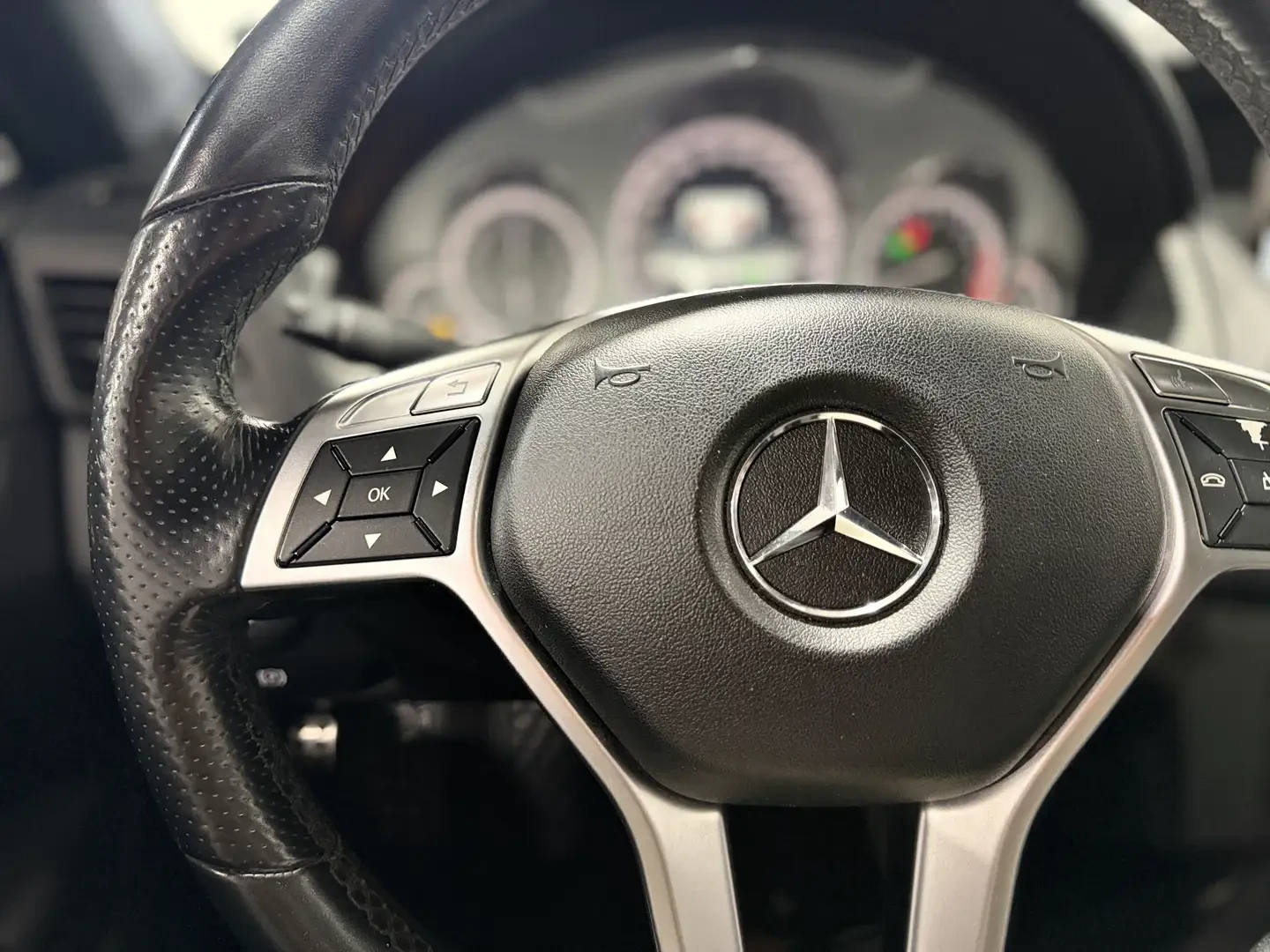 Mercedes-Benz E 350 ПОДГРЕВИ| ПАМЕТ| ПАНОРАМА| , снимка 10 - Автомобили и джипове - 54303415