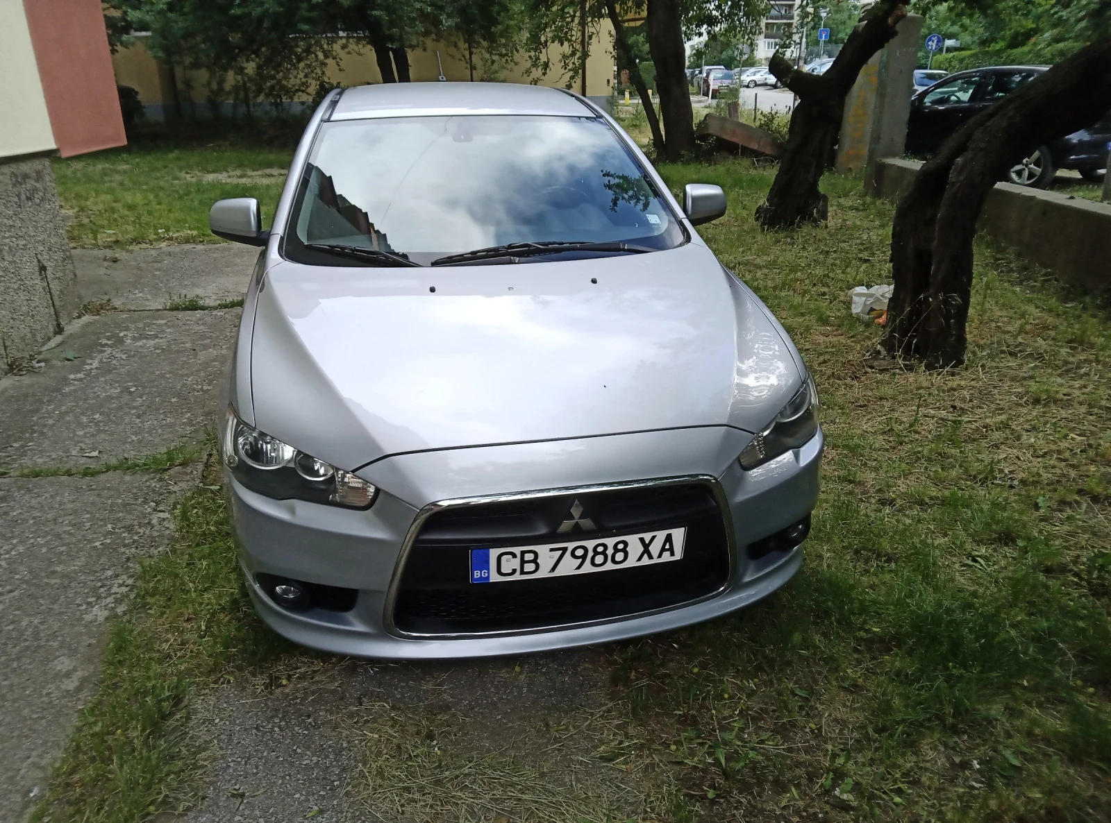 Mitsubishi Lancer Спортбек, снимка 8 - Автомобили и джипове - 55008390