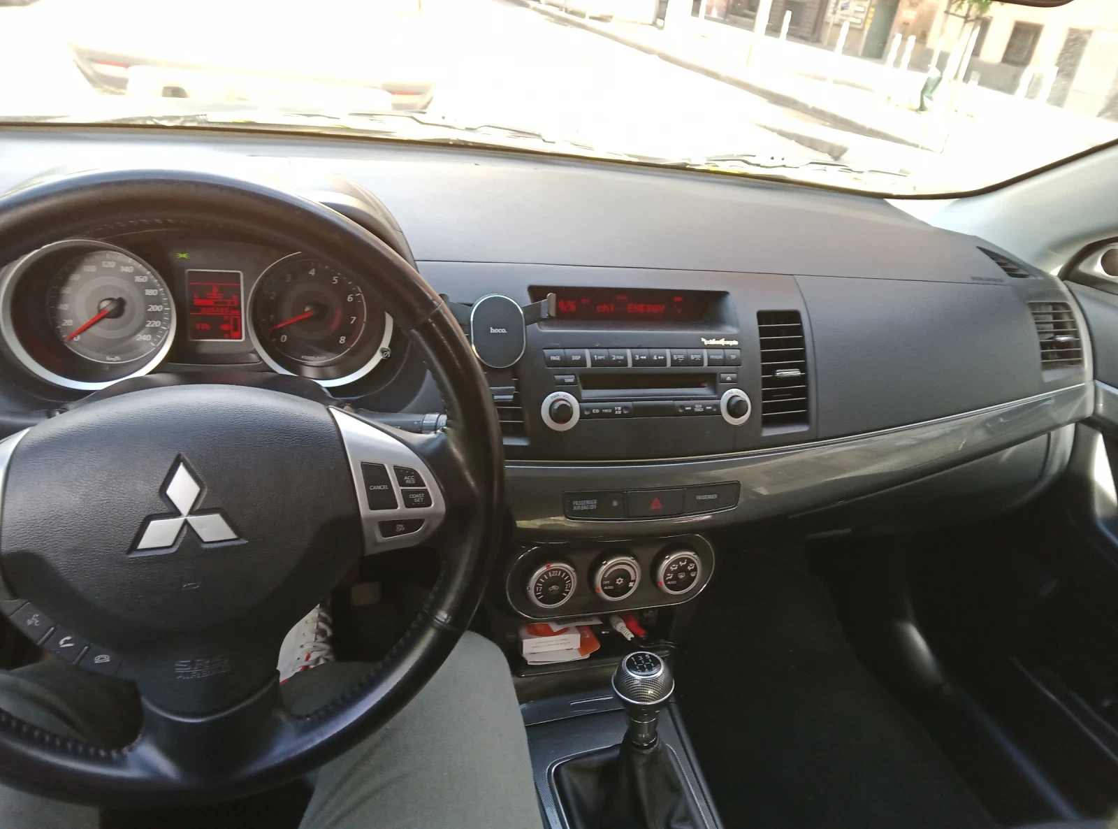 Mitsubishi Lancer Спортбек, снимка 5 - Автомобили и джипове - 54555266