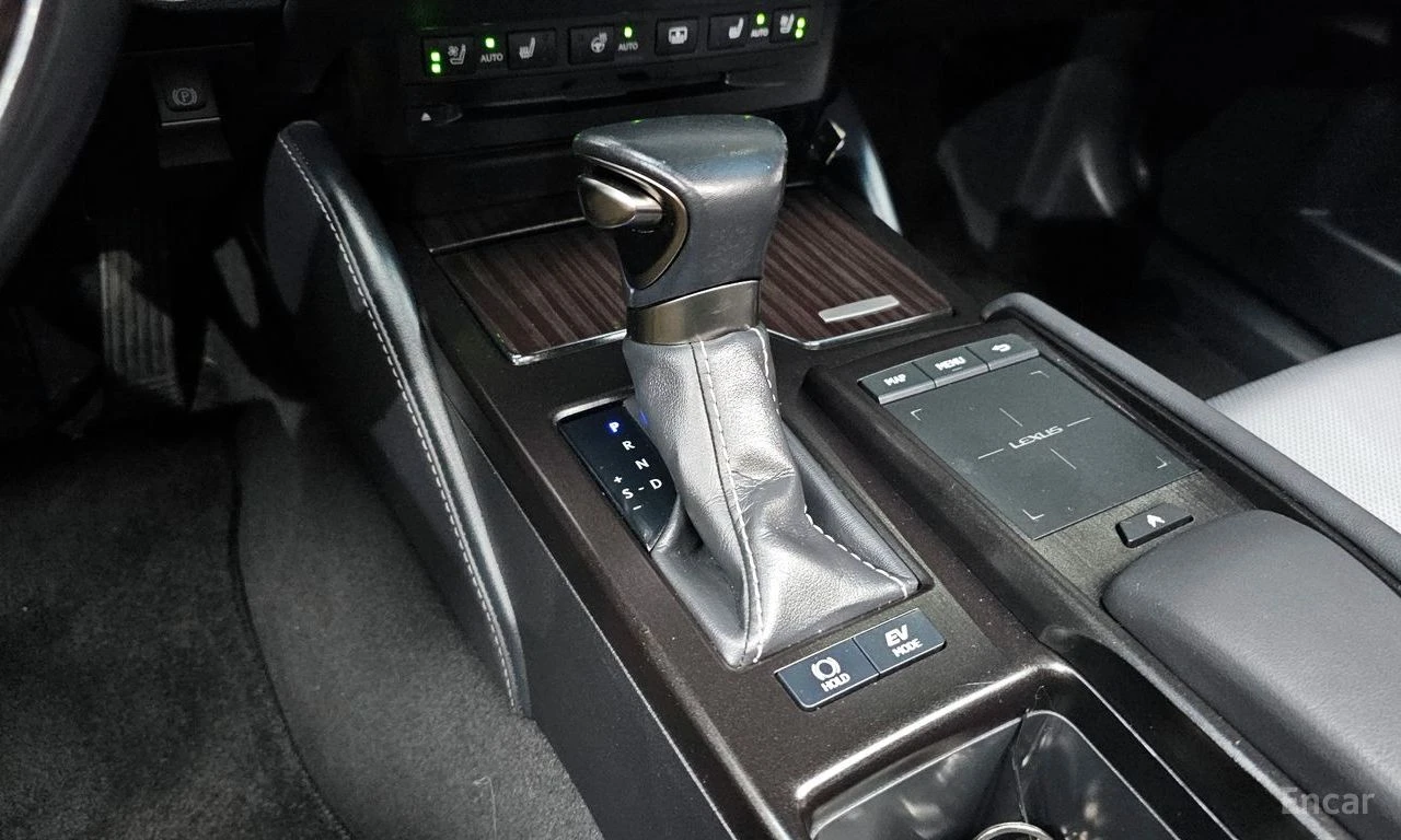 Lexus ES 330 h* 7th GEN* LUXURARY PLUS* , снимка 9 - Автомобили и джипове - 54879331